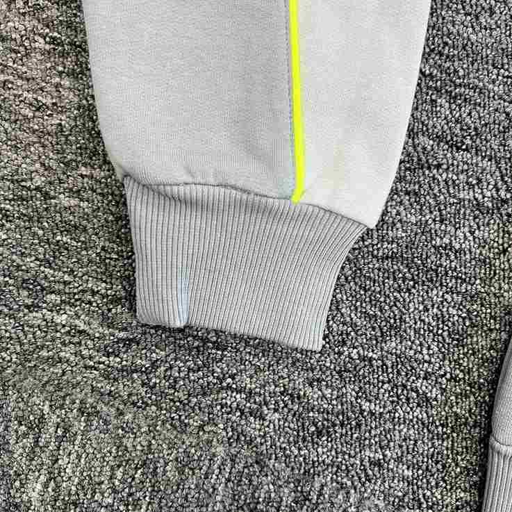 Conjunto Synaworld Pipe Hoodie & Shorts