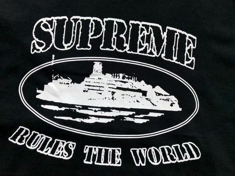 Camiseta Corteiz x Supreme Rules The World Black
