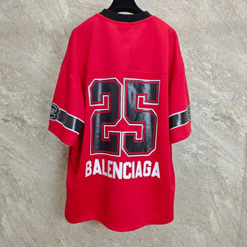 Camiseta Balenciaga American Football Logo print Red