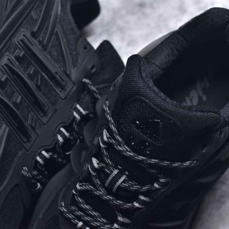 Pharrell Williams x Adidas Adistar Jellyfish Triple Black