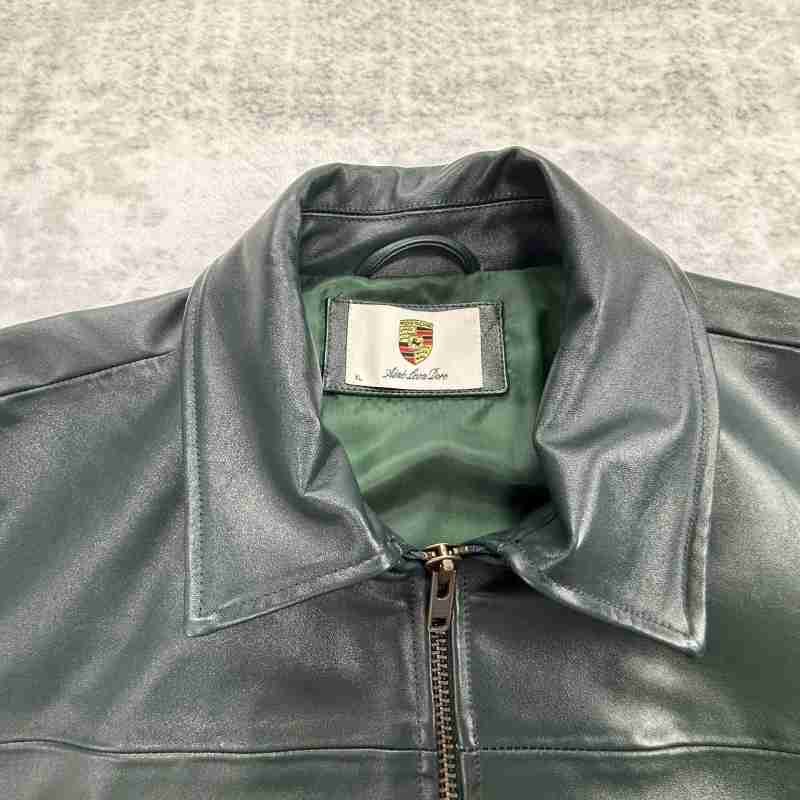 Jaqueta Aimé Leon Dore x Porsche 993 Turbo Leather Club Racing Green