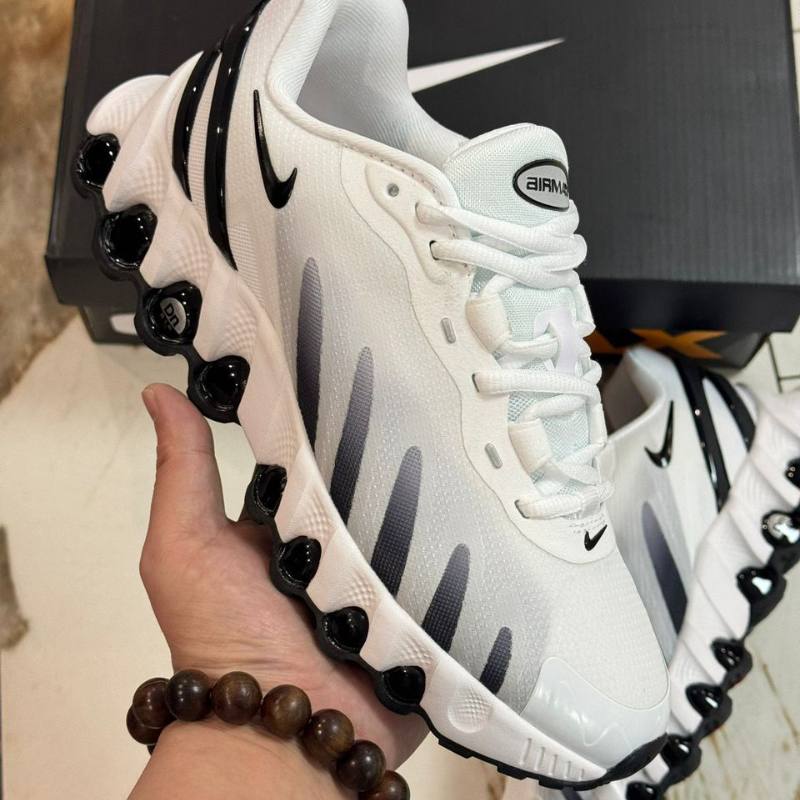 Nike Air Max Dn8 White Black