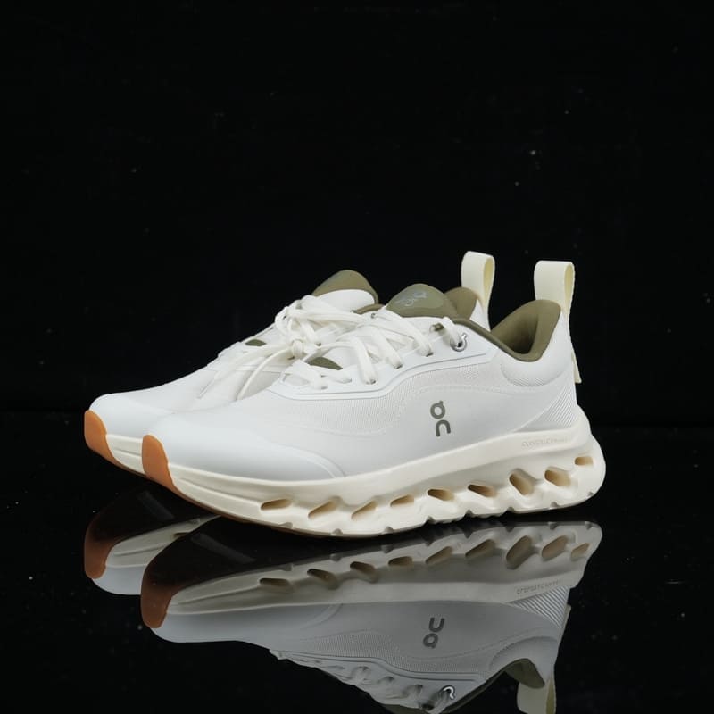 On Cloudtilt 2 x Loewe White/Khaki