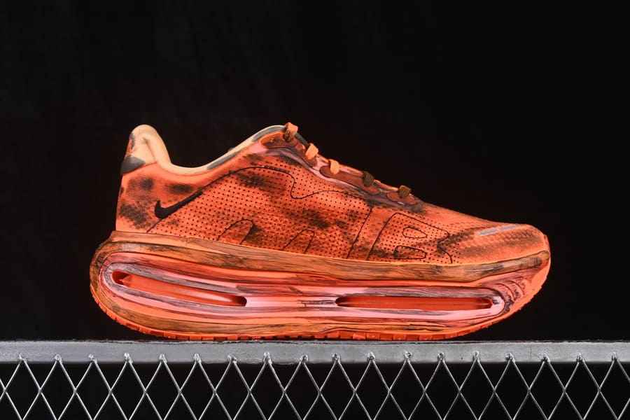 Melitta Baumeister x Nike Vomero Premium SP Total Orange Chalk