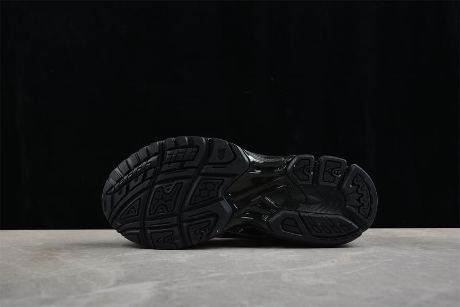 Asics Gel-Kayano 14 Black