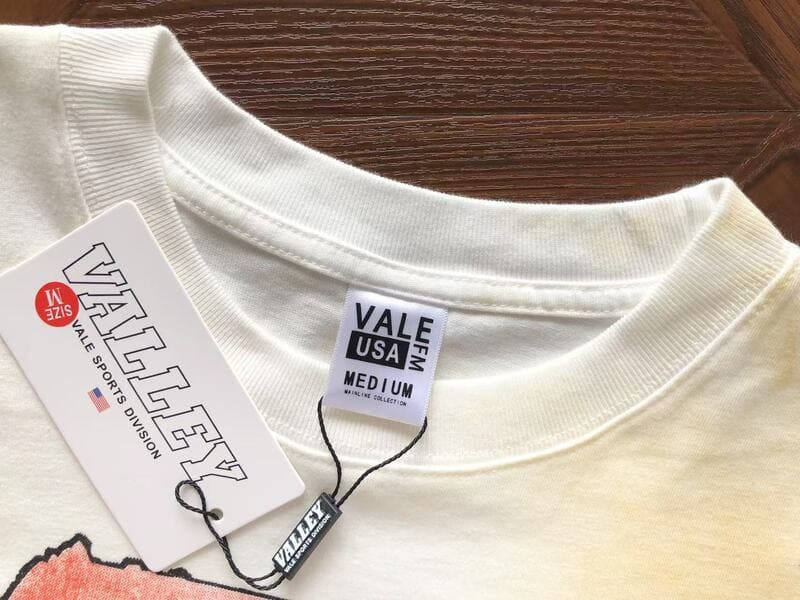 Camiseta Vale Forever Running Club White