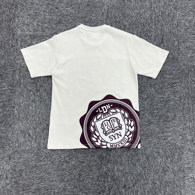 Camiseta Syna World College