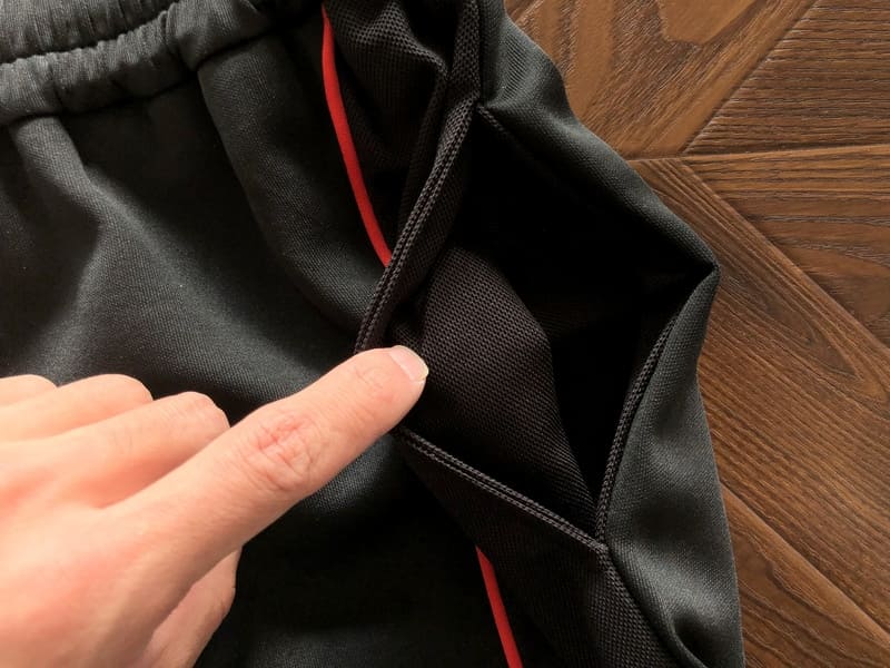 Conjunto Syna World Perforated Perfomance Black Red