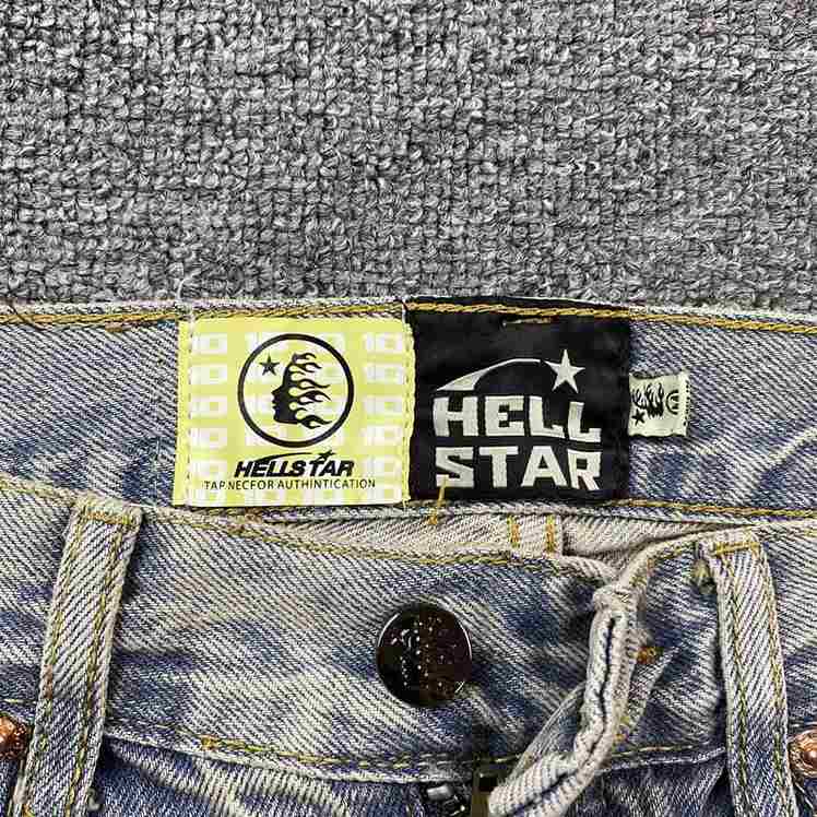 Calça Hellstar Torn Jeans Logo