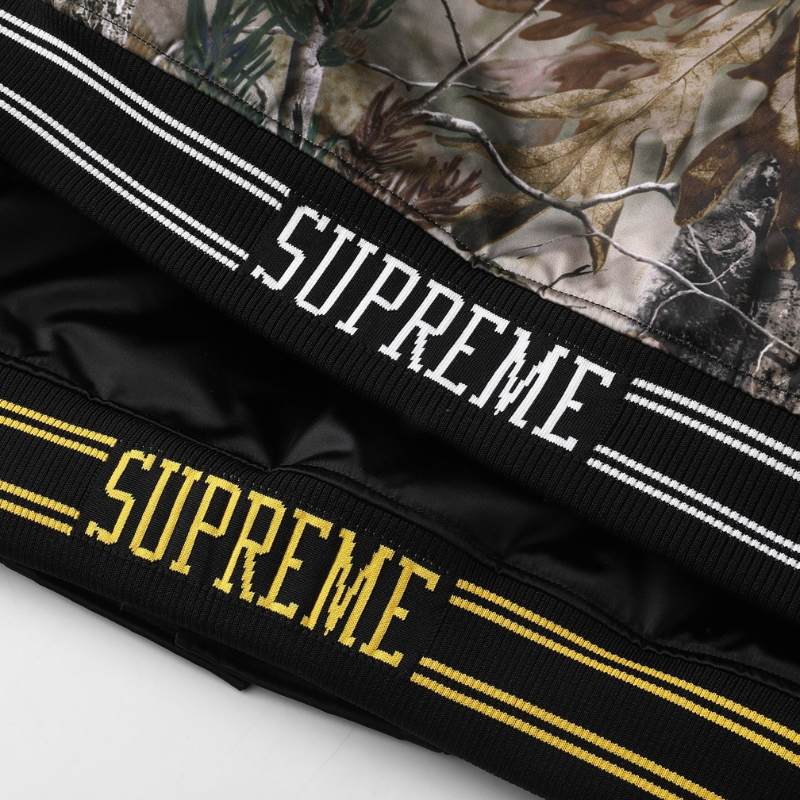 Jaqueta Supreme x Mitchell & Ness Varsity Satin Black