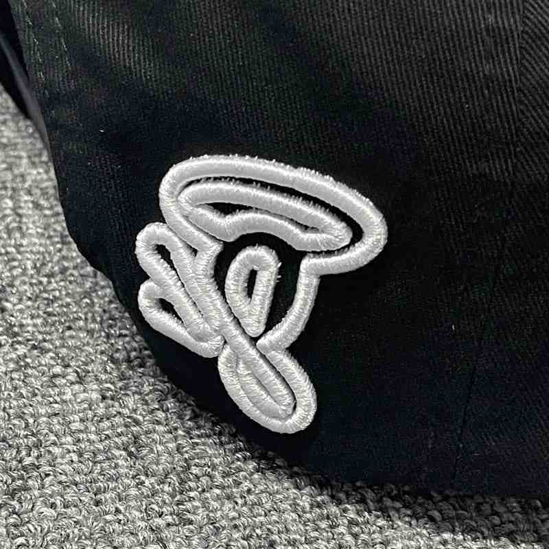 Boné SynaWorld Star Black