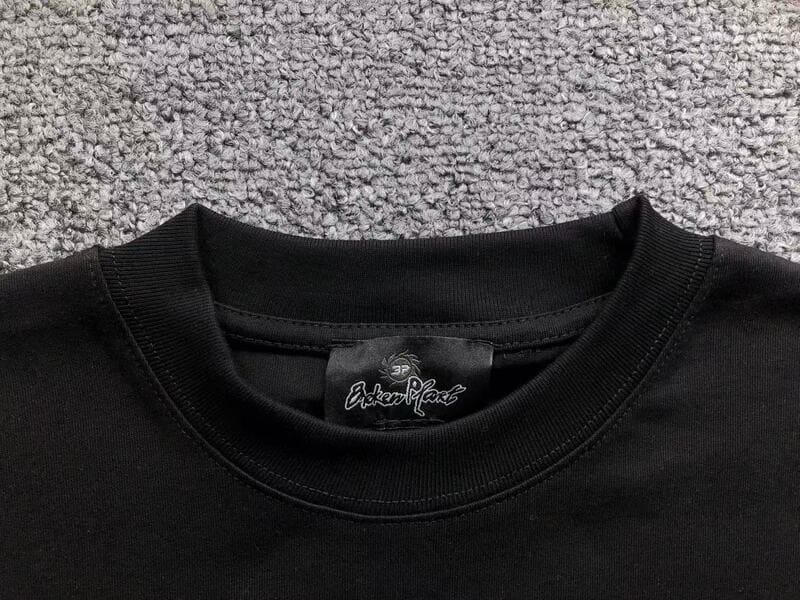 Camiseta Broken Planet Grid Black