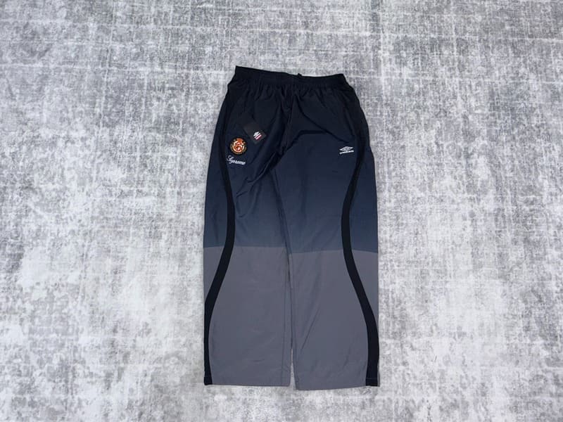 Conjunto Supreme x Umbro Gradient Track Black