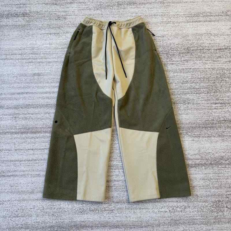 Conjunto Nike tech boreas Oversized Desert