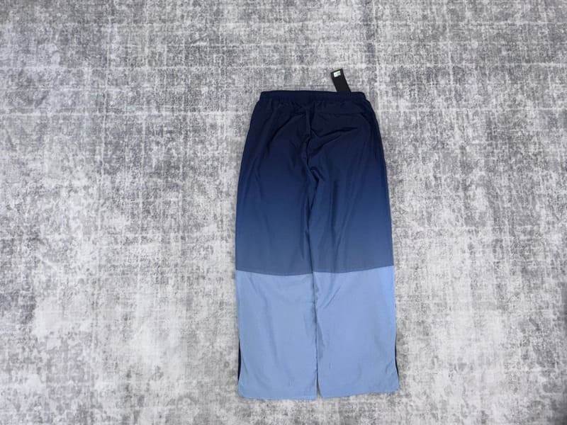 Conjunto Supreme x Umbro Gradient Track Navy