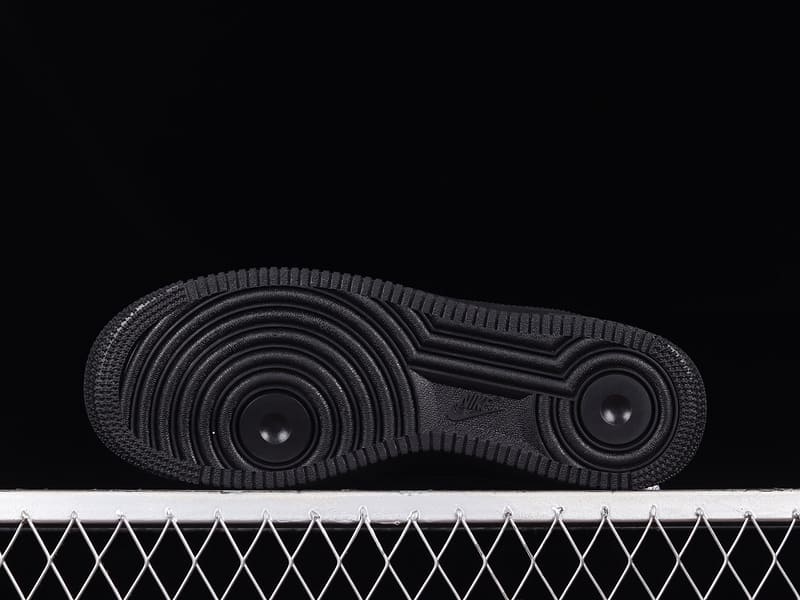 Air Force x Supreme Black