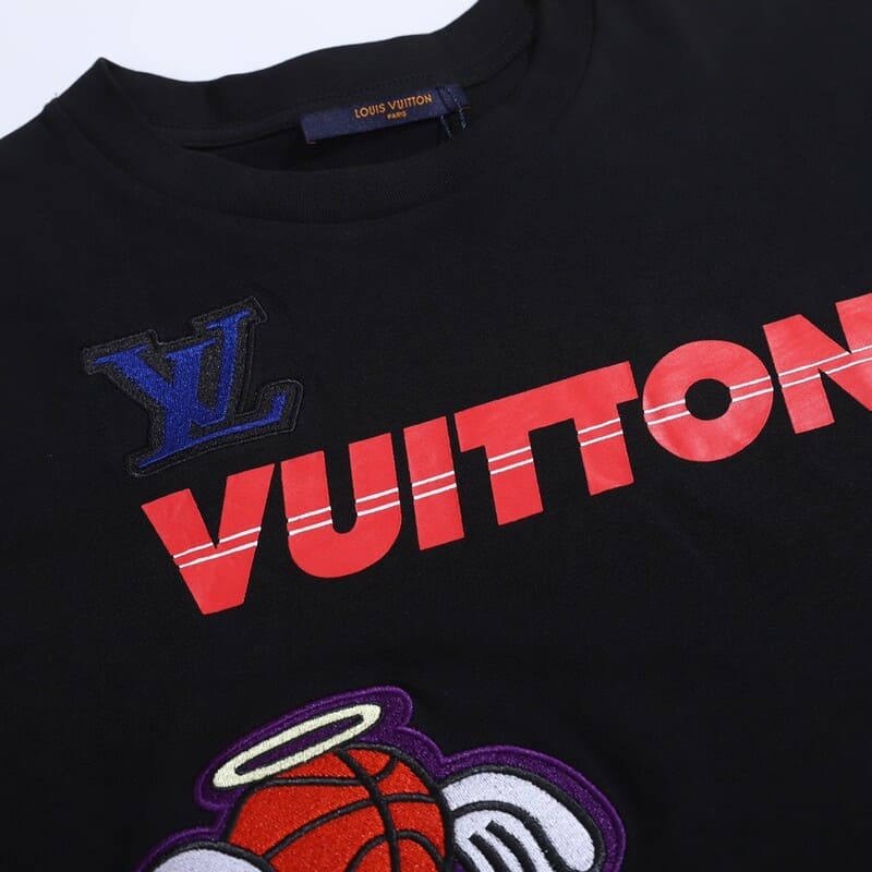 Pronta Entrega - Camiseta Louis Vuitton x NBA Crossover Round Neck Printing
