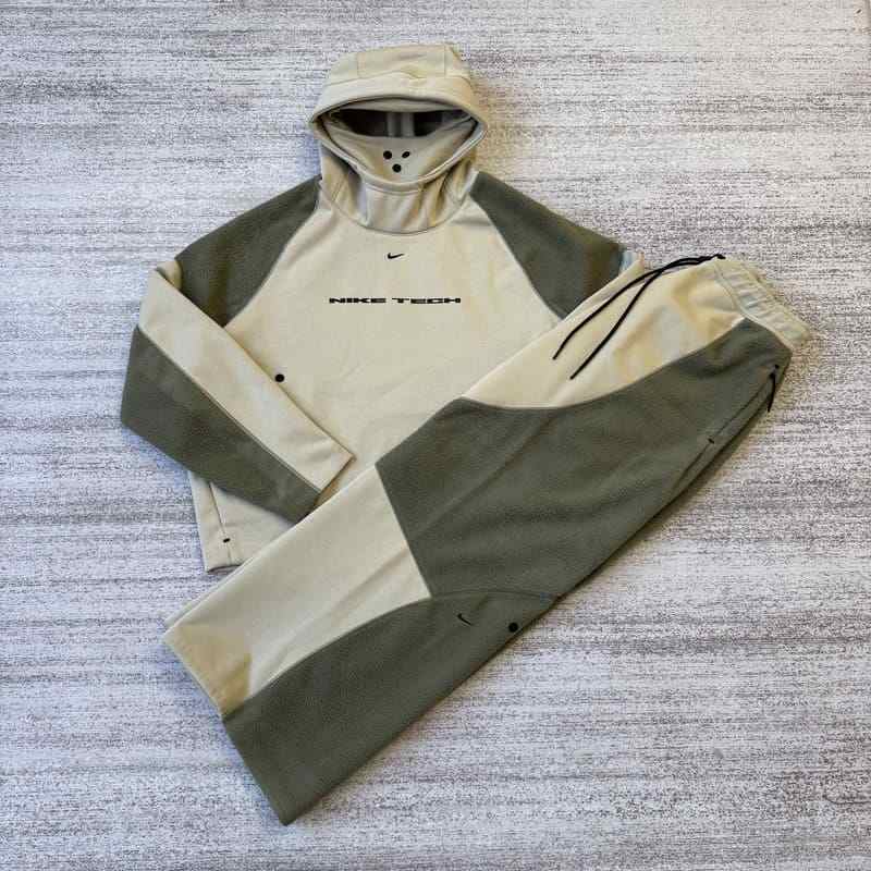 Conjunto Nike tech boreas Oversized Desert