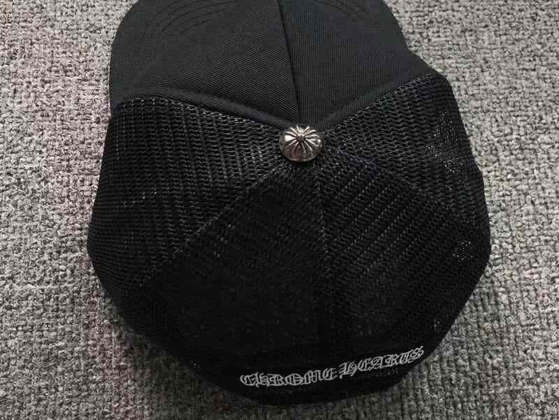 Boné Chrome Hearts Trucker Cemetery Preto/Vermelho