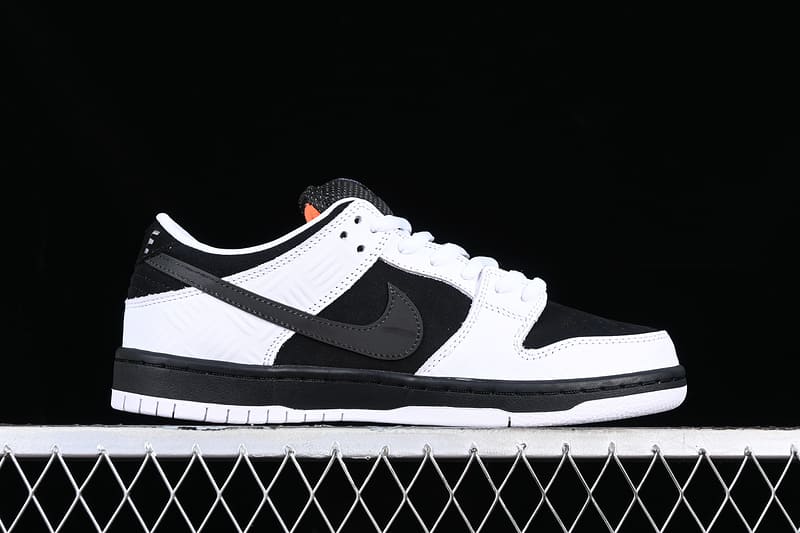 Nike SB x TIGHTBOOTH Dunk Low Pro Black and White