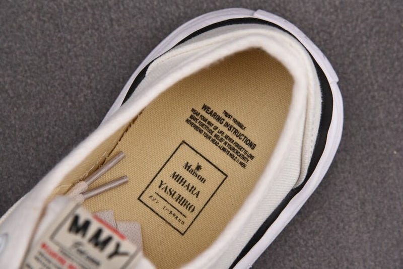 Maison Mihara Yasuhiro Baker OG Sole Canvas Low White