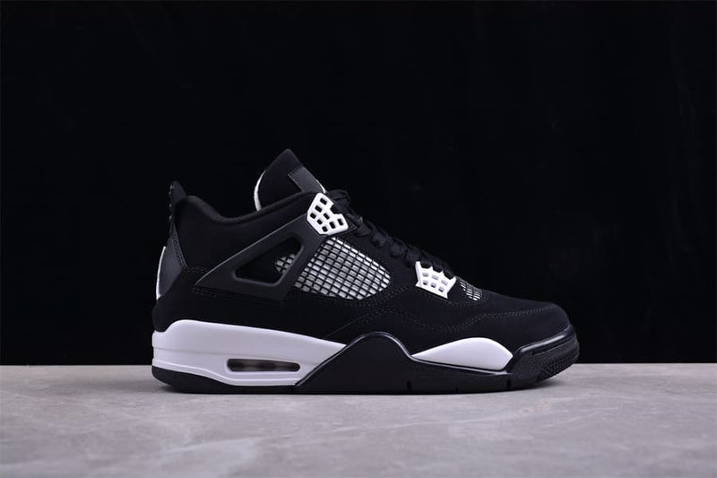 Air Jordan 4 White Thunder