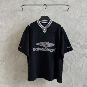 Camiseta Balenciaga Football V-neck Oversized Preta