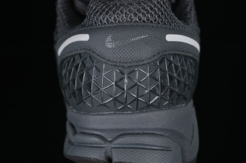 Nike Zoom Vomero 5 Anthracite