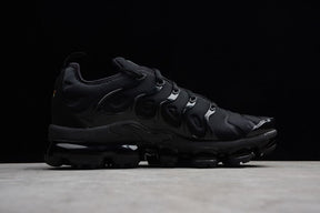 Nike Air Vapormax Plus Triple Black