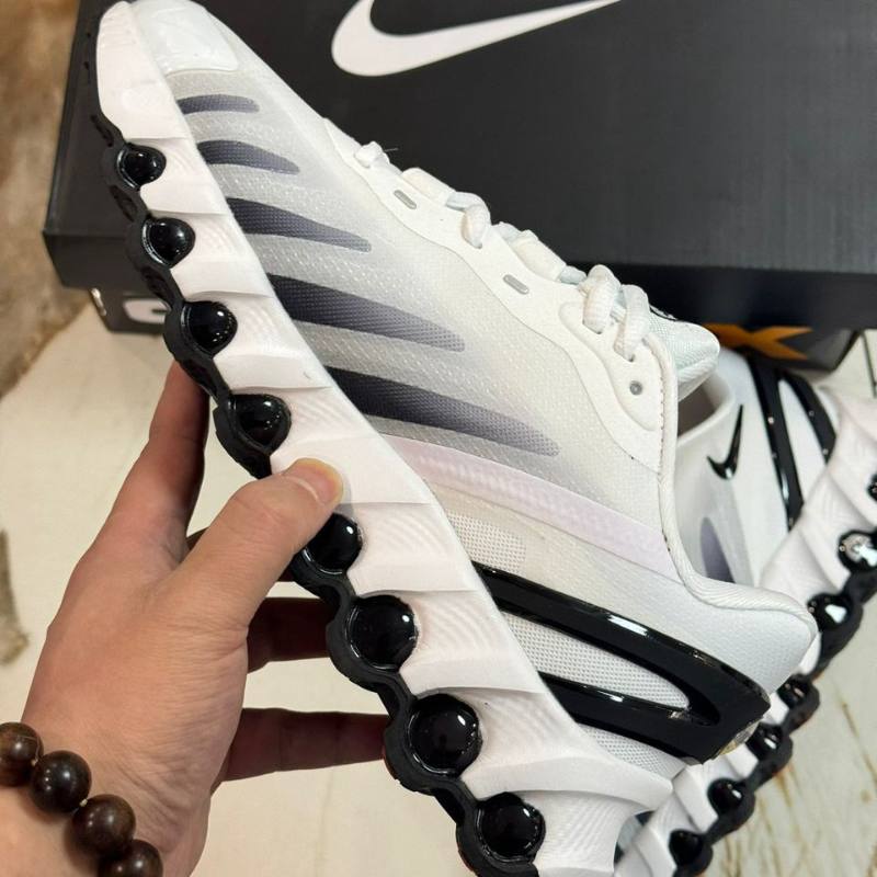 Nike Air Max Dn8 White Black