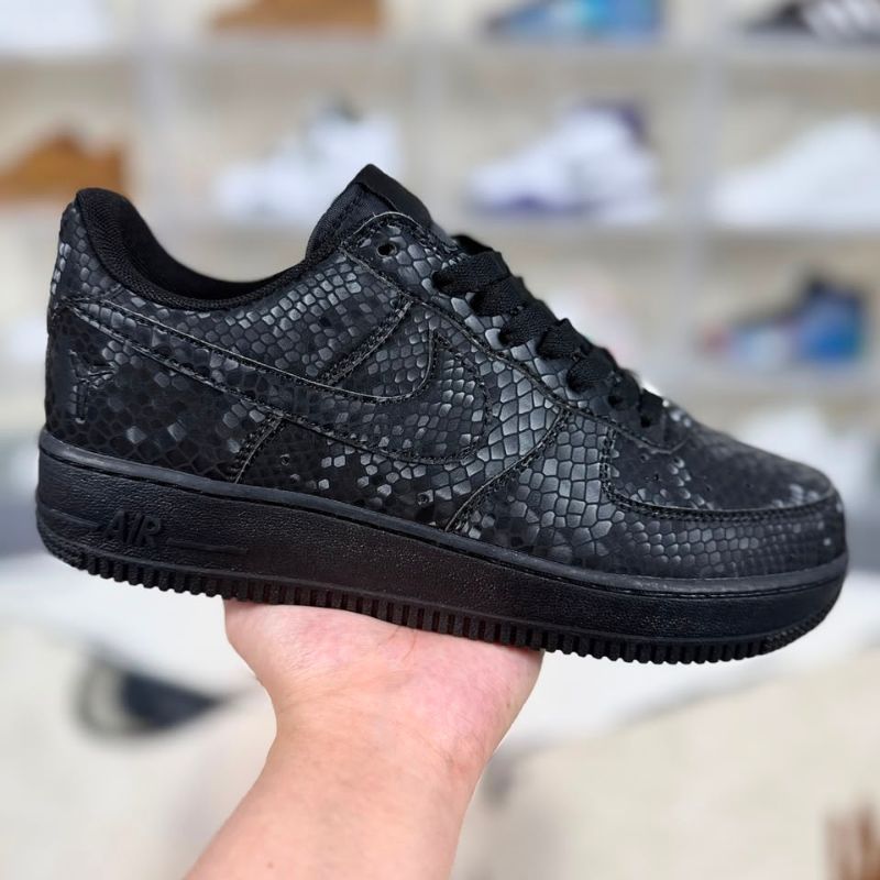 Kobe Bryant x Nike Air Force 1 Low Triple Black