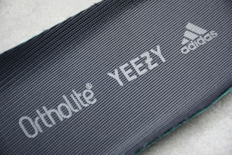 Adidas Yeezy 700 V3 Alvah