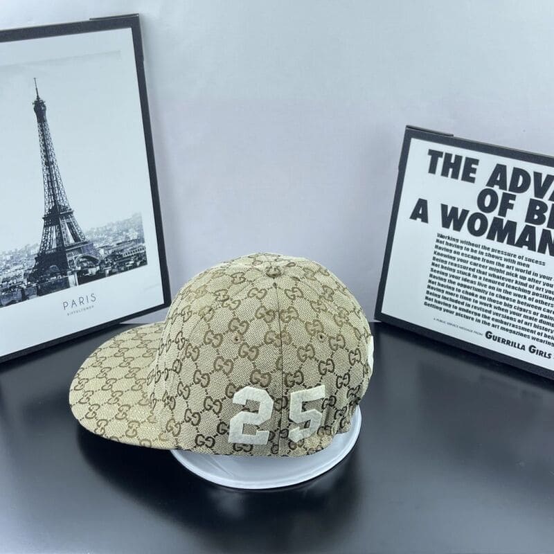 Boné Gucci GG Canvas Baseball Beige