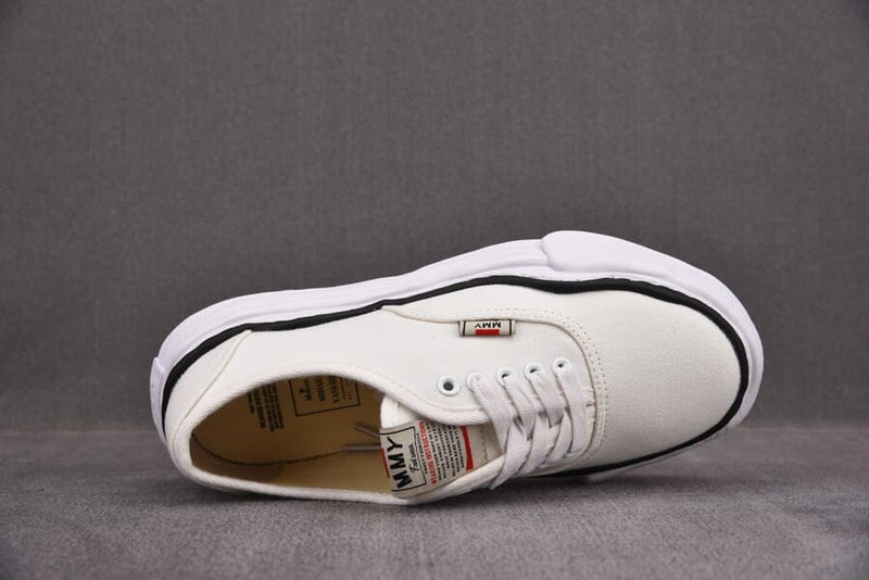 Maison Mihara Yasuhiro Baker OG Sole Canvas Low White