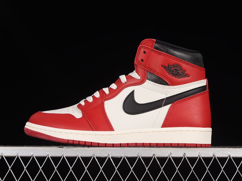 Air Jordan 1 High Chicago Lost and Found