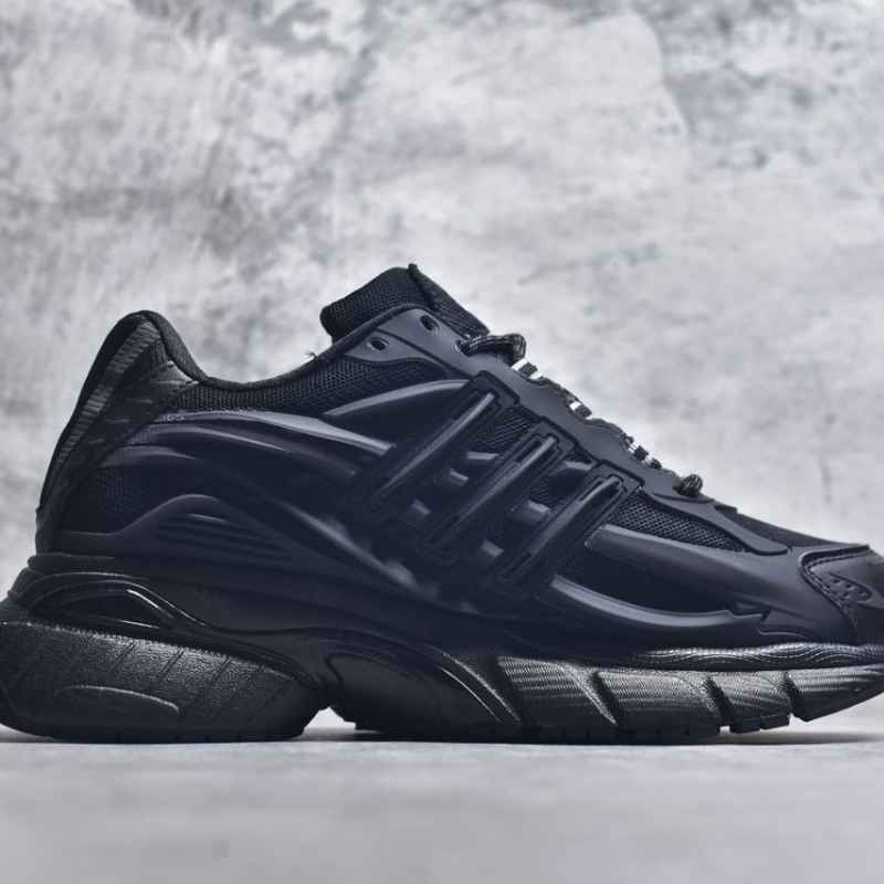 Pharrell Williams x Adidas Adistar Jellyfish Triple Black