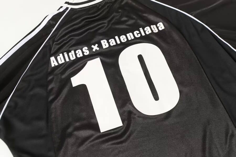 Camisa Balenciaga x Adidas Athletic Jersey Preta