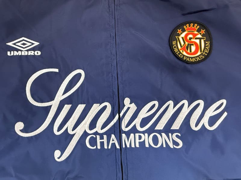 Jaqueta Supreme x Umbro Gradient Track Blue