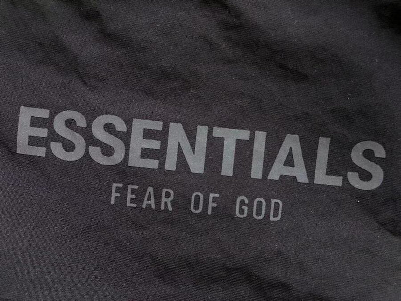 Shorts Fear of God Essentials Refletivo