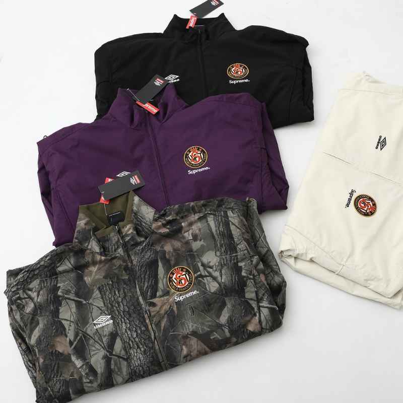 Jaqueta Supreme x Umbro Cotton Ripstop Track Stone