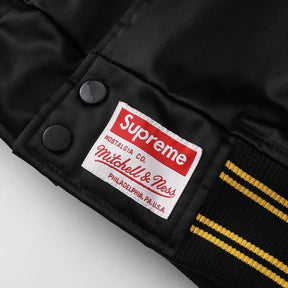 Jaqueta Supreme x Mitchell & Ness Varsity Satin Black