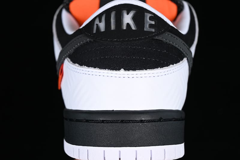 Nike SB x TIGHTBOOTH Dunk Low Pro Black and White