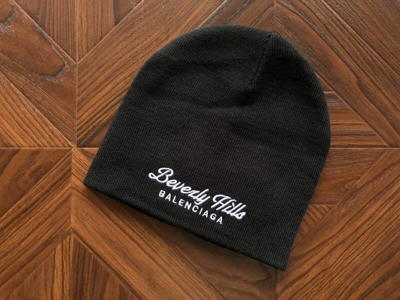 Gorro Balenciaga Beverly Hills Preto