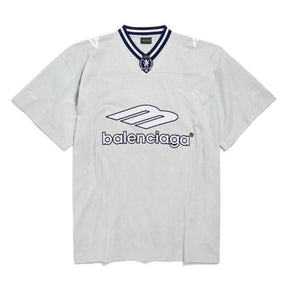 Camiseta Balenciaga Football V-neck Oversized Cinza