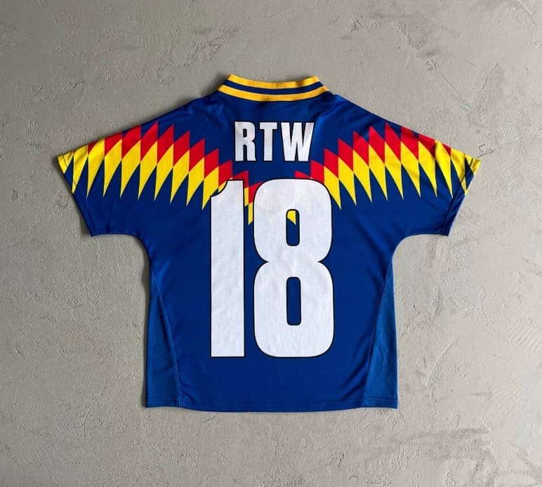 Camiseta Corteiz Futebol Azul