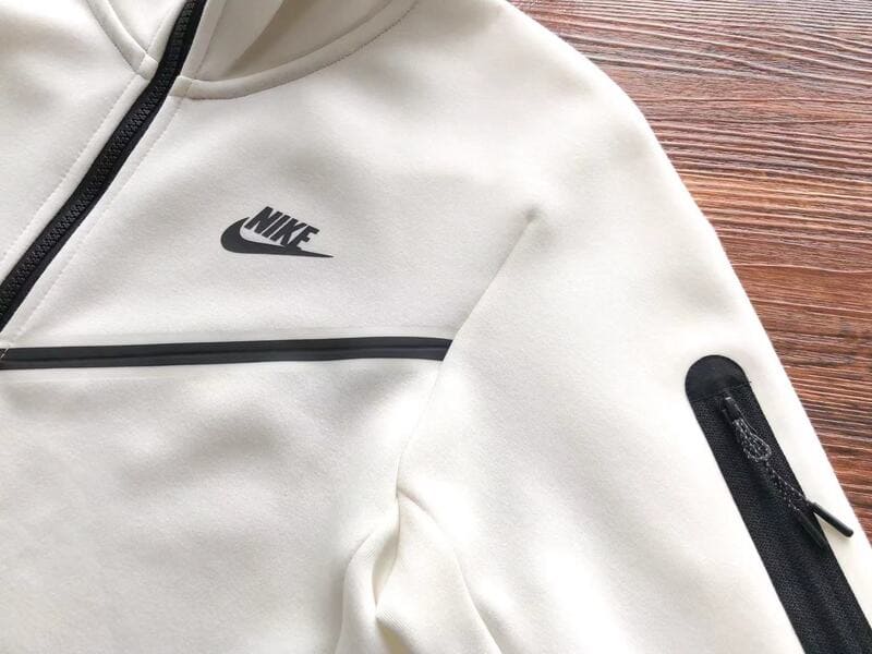 Jaqueta Nike Tech Fleece Branca