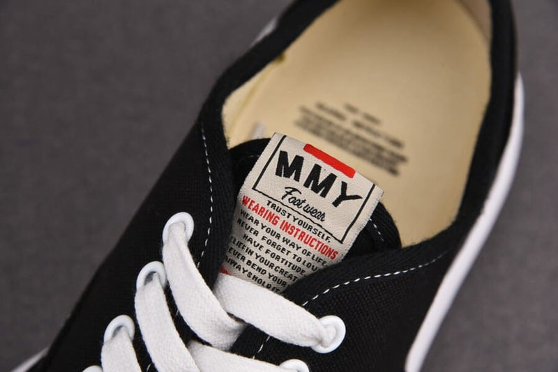 Maison Mihara Yasuhiro Baker OG Sole Canvas Low Black