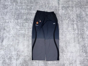 Conjunto Supreme x Umbro Gradient Track Black