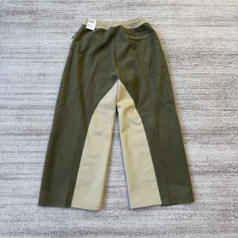 Conjunto Nike tech boreas Oversized Desert