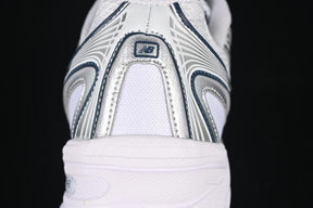 New Balance 740 White Silver Metallic